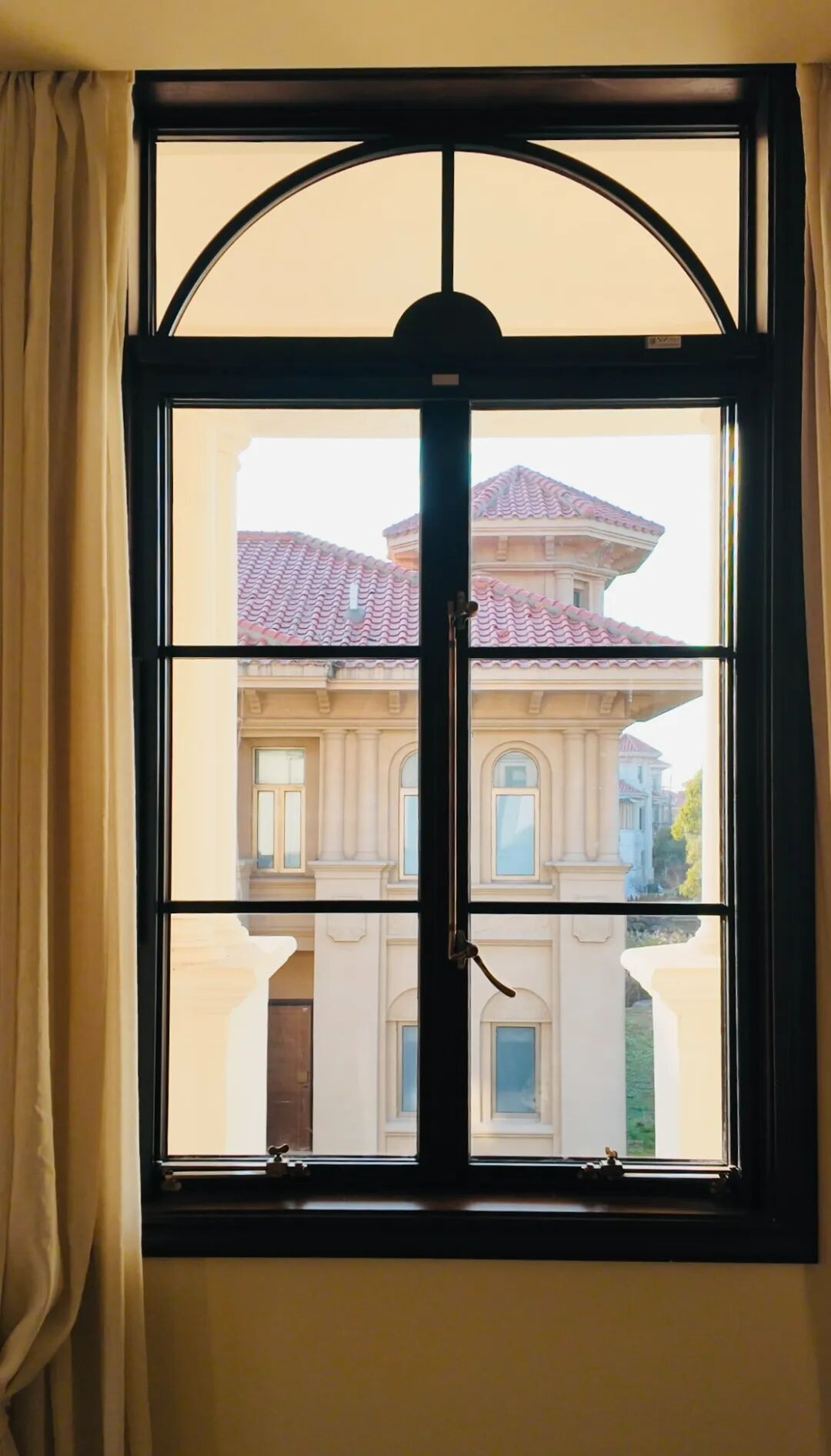 1767062818.jpg 640 (7).jpg